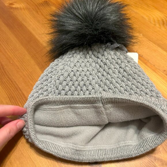 Starling Neil Faux Fur Pom Beanie - NWT - Picture 3 of 3